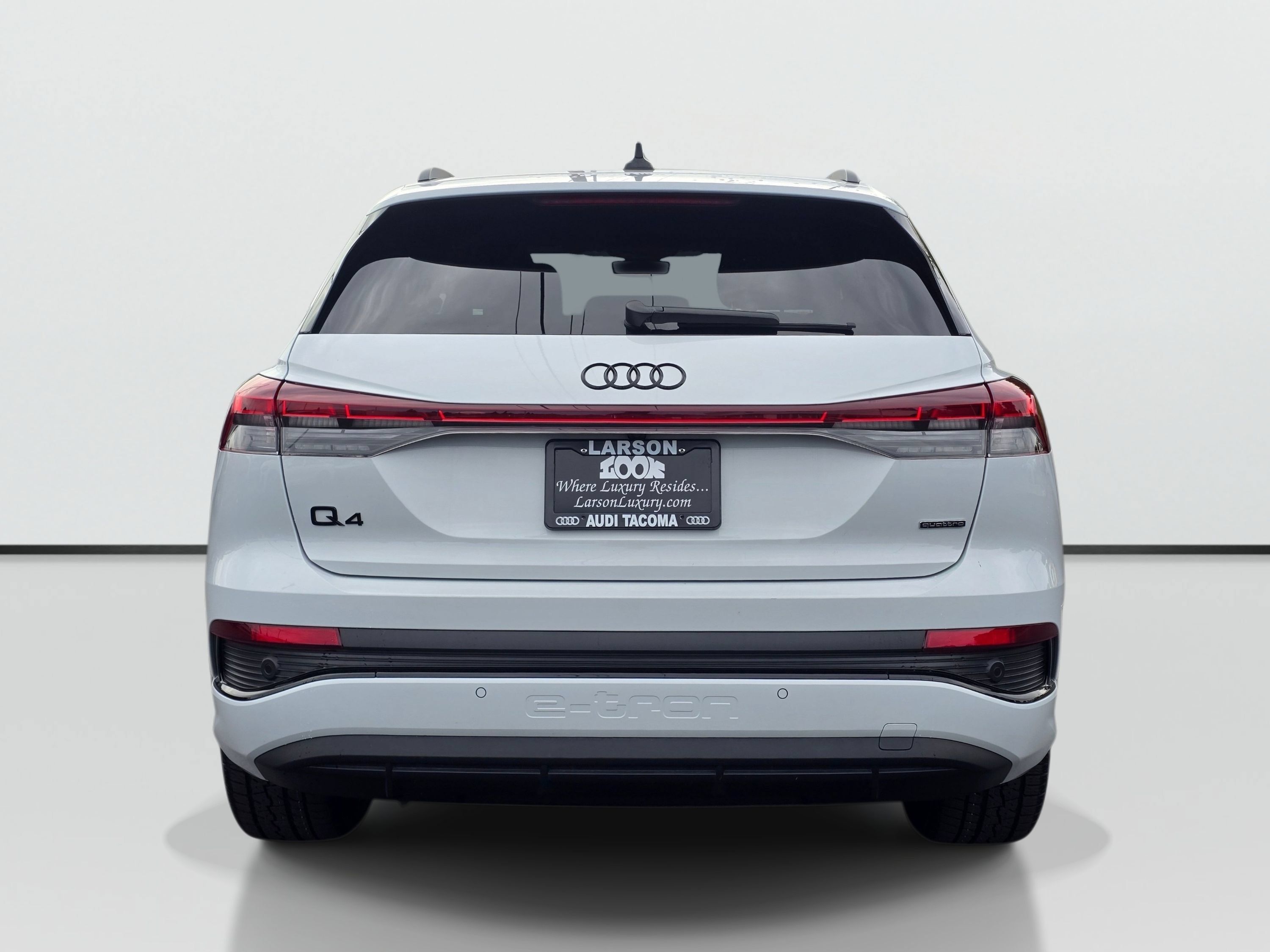 Used 2023 Audi Q4 e-tron Prestige w/ Black Optic Package AWD/4WD image 4