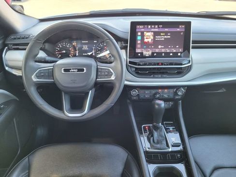 Used 2024 Jeep Compass Limited AWD/4WD image 7