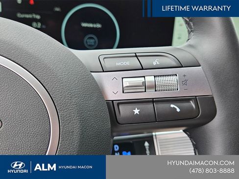 New 2025 Hyundai Tucson Limited FWD image 32