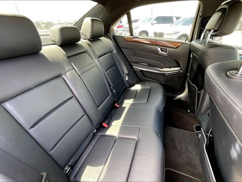 Used 2014 Mercedes-Benz E 350 Sedan image 22