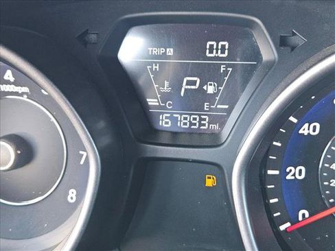 Used 2014 Hyundai Elantra SE image 11