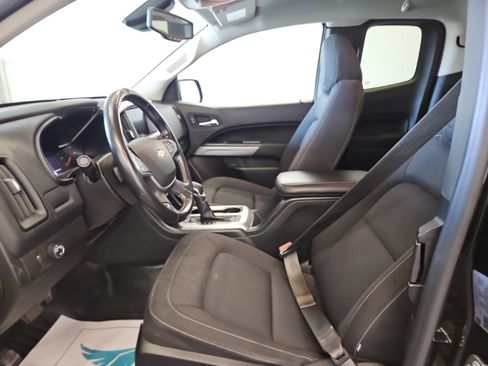 Used 2022 Chevrolet Colorado LT w/ Fleet Safety Package RWD image 10