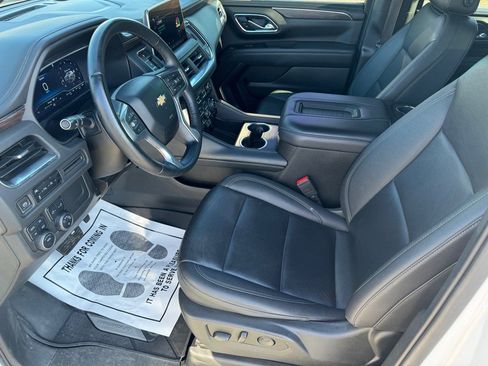Used 2023 Chevrolet Suburban LT image 10
