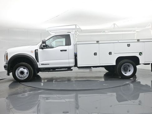 New 2025 Ford F450 XL w/ XL Chrome Package image 34