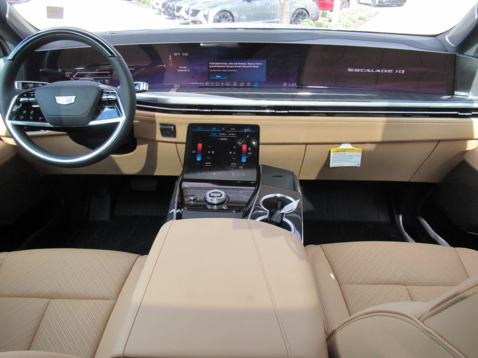 New 2026 Cadillac Escalade IQ Sport 2 w/ LPO, ONYX Package AWD/4WD image 13