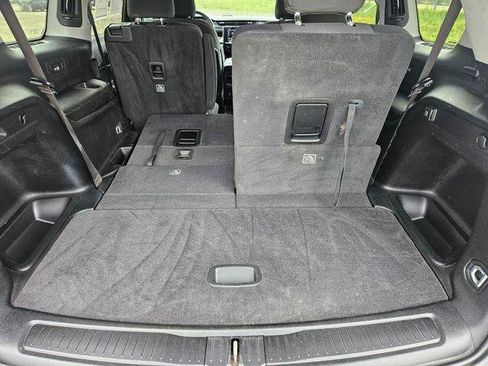 Used 2022 Jeep Grand Cherokee L Laredo w/ Luxury Tech Group I AWD/4WD image 15