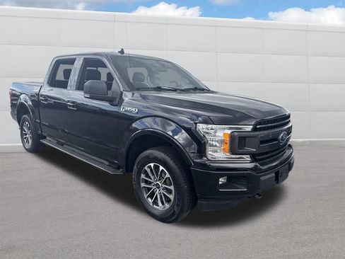 Used 2019 Ford F150 XLT w/ Equipment Group 302A Luxury AWD/4WD image 11