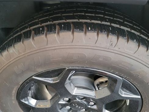 Used 2024 Jeep Compass Trailhawk image 12
