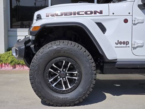 Used 2026 Jeep Wrangler Unlimited Rubicon AWD/4WD image 8