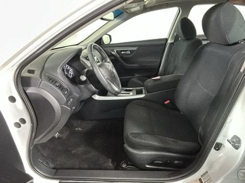 Used 2015 Nissan Altima 2.5 SV w/ Convenience Package FWD image 11