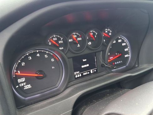 Used 2024 Chevrolet Silverado 1500 Custom RWD image 5