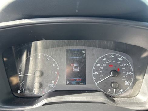 Used 2025 Toyota Corolla LE image 20