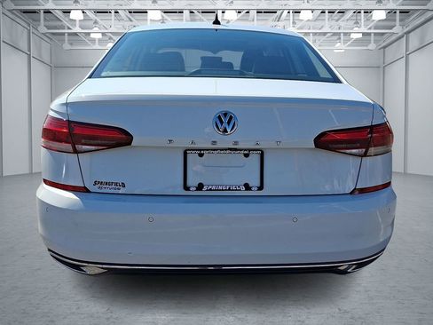 Used 2020 Volkswagen Passat 2.0T SEL FWD image 5