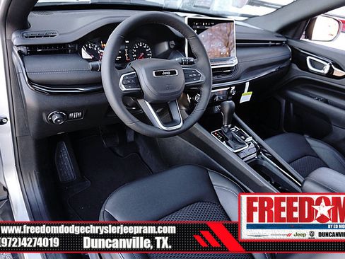 New 2026 Jeep Compass Latitude AWD/4WD image 10