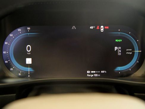 Used 2023 Volvo C40 P8 Recharge Plus image 21