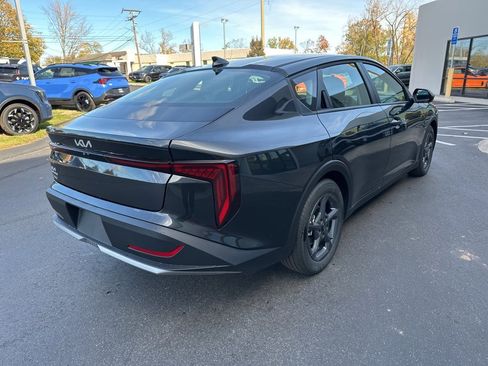 New 2025 Kia K4 LXS image 6