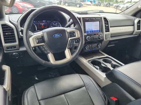 Used 2020 Ford F250 Lariat w/ Lariat Ultimate Package AWD/4WD image 12