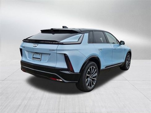 New 2026 Cadillac Lyriq Sport image 5