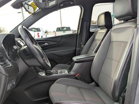 Used 2023 Chevrolet Equinox RS image 5