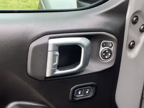 Used 2023 Jeep Wrangler Sport S image 30