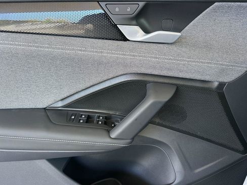 New 2026 Volkswagen Tiguan S AWD/4WD image 10
