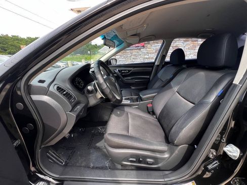 Used 2016 Nissan Altima 2.5 SR FWD image 16