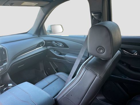 Used 2023 Chevrolet Traverse RS w/ LPO, Cargo Package FWD image 24