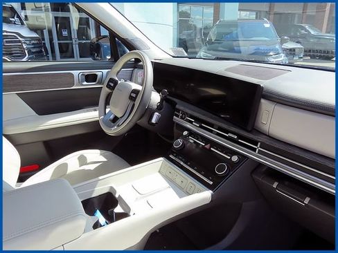 Used 2025 Hyundai Santa Fe Calligraphy AWD/4WD image 8