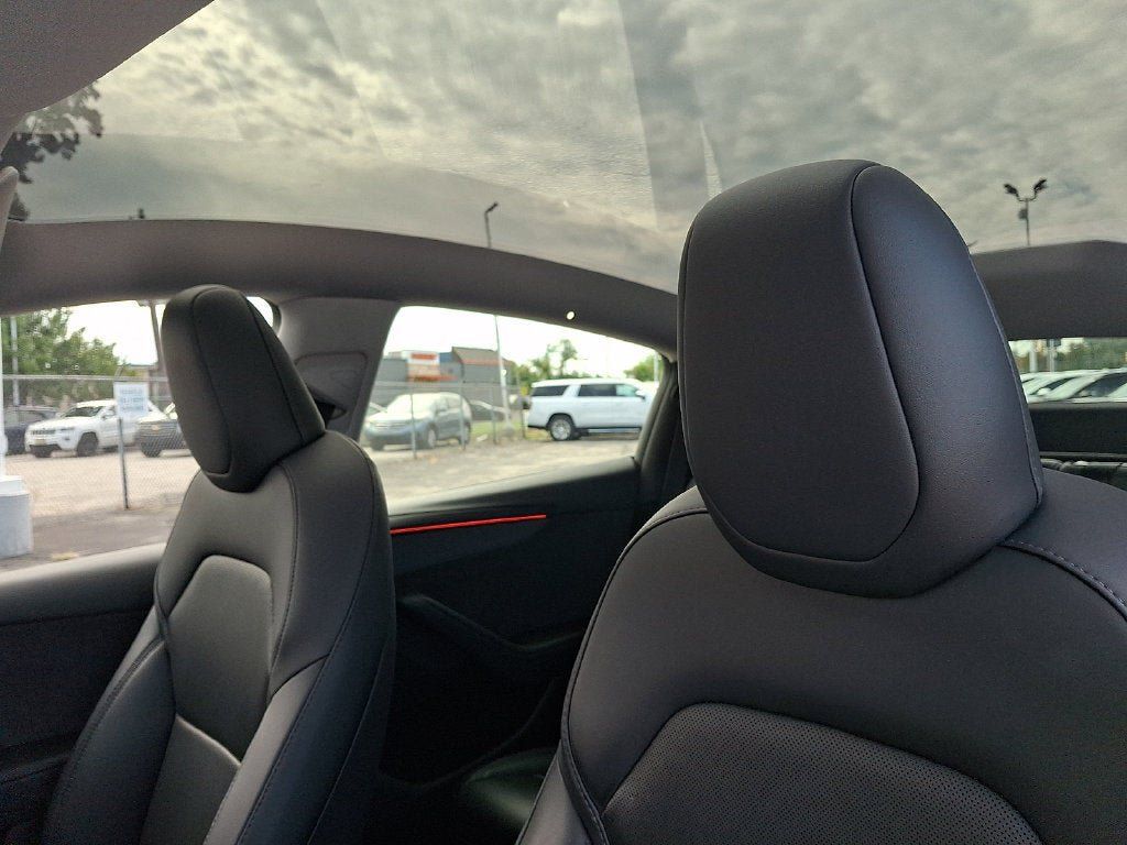 Used 2026 Tesla Model Y Long Range AWD/4WD image 15
