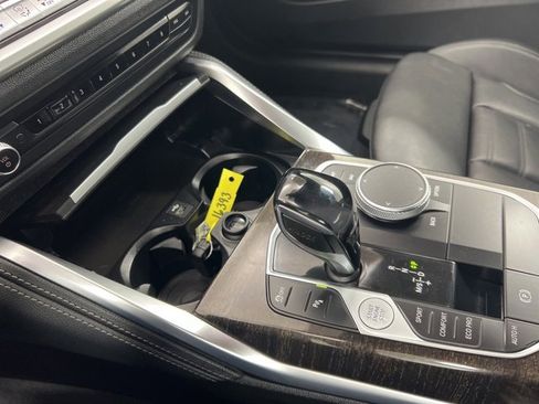 Used 2021 BMW 440i xDrive Coupe w/ Premium Package image 17