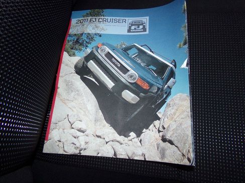 Used 2011 Toyota FJ Cruiser 4WD w/ Convenience Pkg image 87