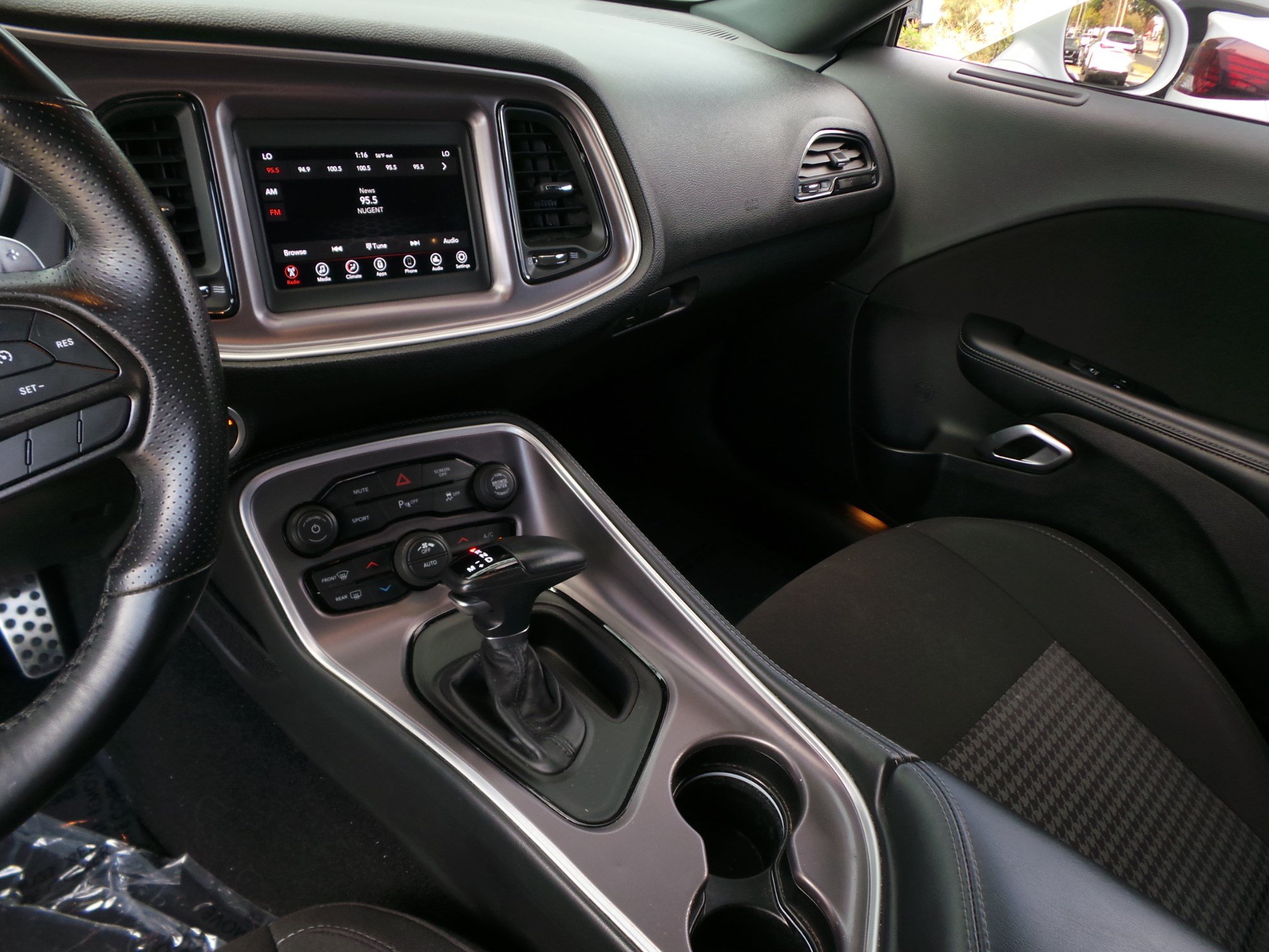Used 2022 Dodge Challenger R/T w/ Blacktop Package RWD image 31