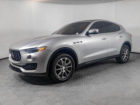 Used 2018 Maserati Levante image 2