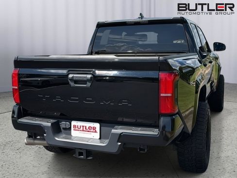 Used 2024 Toyota Tacoma SR5 RWD image 5