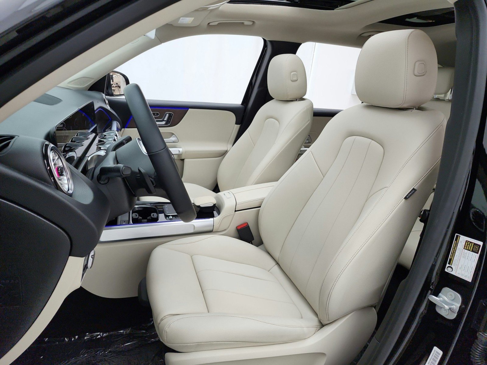 Used 2023 Mercedes-Benz GLB 250 image 15