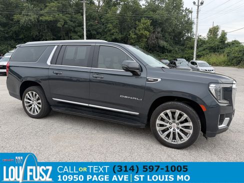 Used 2022 GMC Yukon XL Denali AWD/4WD image 1