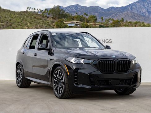 New 2026 BMW X5 xDrive50e image 8