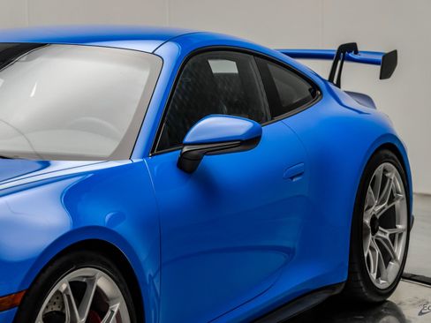 Used 2022 Porsche 911 GT3 image 35
