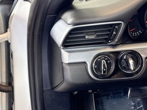 Used 2017 Porsche 911 Carrera 4S image 10