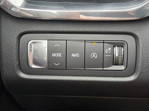 Used 2025 GMC Acadia Denali w/ Super Cruise Package image 23