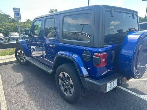 Used 2020 Jeep Wrangler Unlimited Sahara AWD/4WD image 3