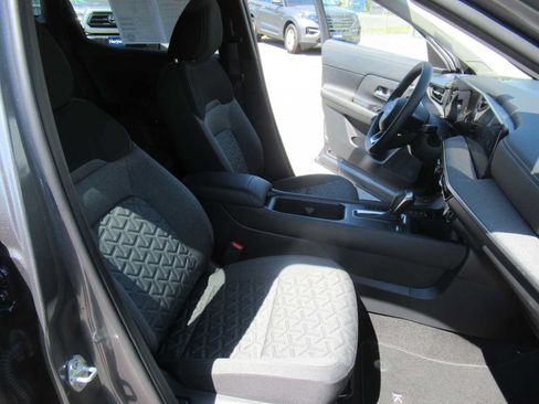 Used 2026 Nissan Kicks SV w/ Cold Weather Package AWD/4WD image 23