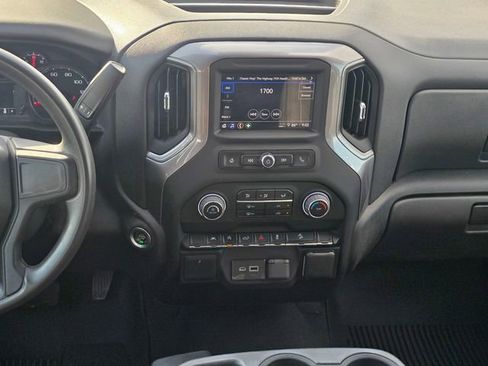 Used 2023 Chevrolet Silverado 1500 Custom Trail Boss w/ LPO, Dark Essentials Package AWD/4WD image 16