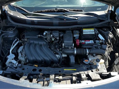 Used 2015 Nissan Versa SV FWD image 19