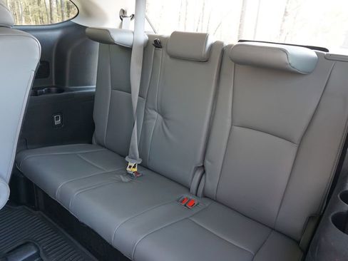 Used 2022 Toyota Highlander Limited image 17