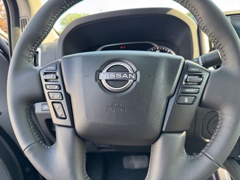 New 2025 Nissan Frontier SV w/ SV Convenience Package image 18