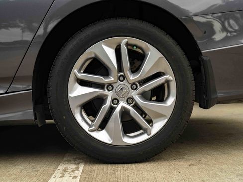 Used 2020 Honda Accord LX image 15