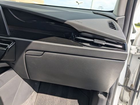 Certified 2023 Kia Niro Wind w/ Wind Preserve Package FWD image 29
