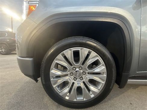Used 2021 GMC Sierra 1500 Denali w/ Denali Ultimate Package image 10