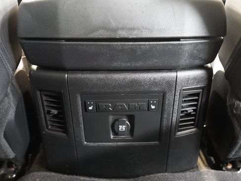 Used 2017 RAM 1500 Laramie w/ Convenience Group image 30